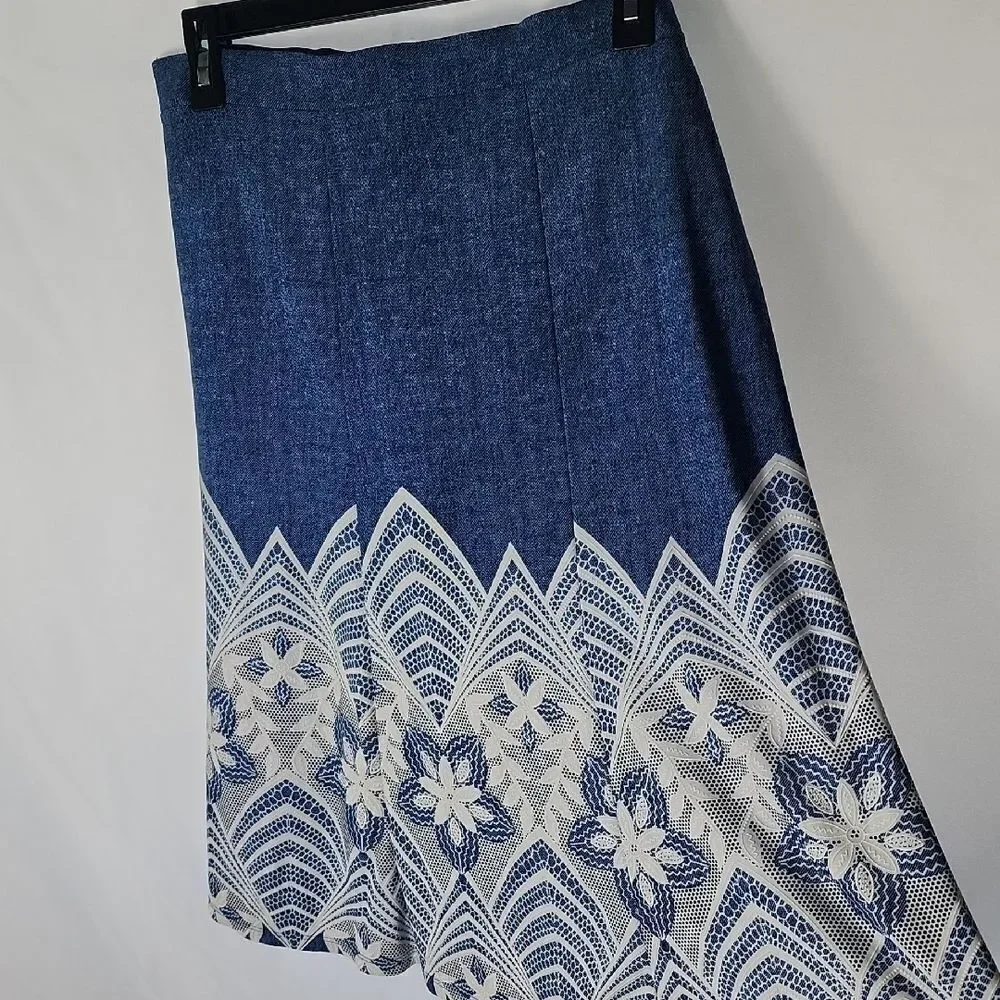 Textured Floral A~Line Skirt Size M